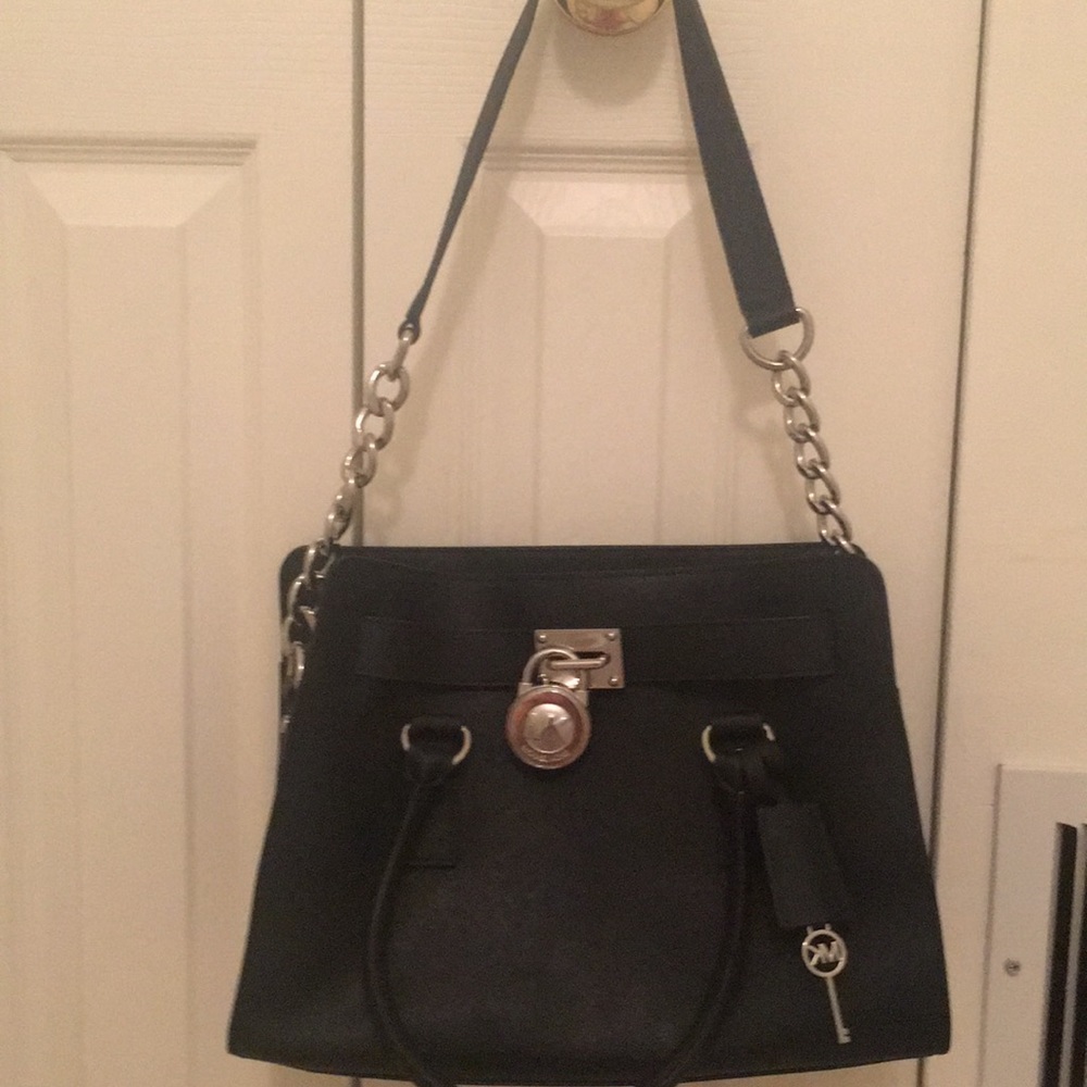 Beautiful Michael Kors Hamilton purse